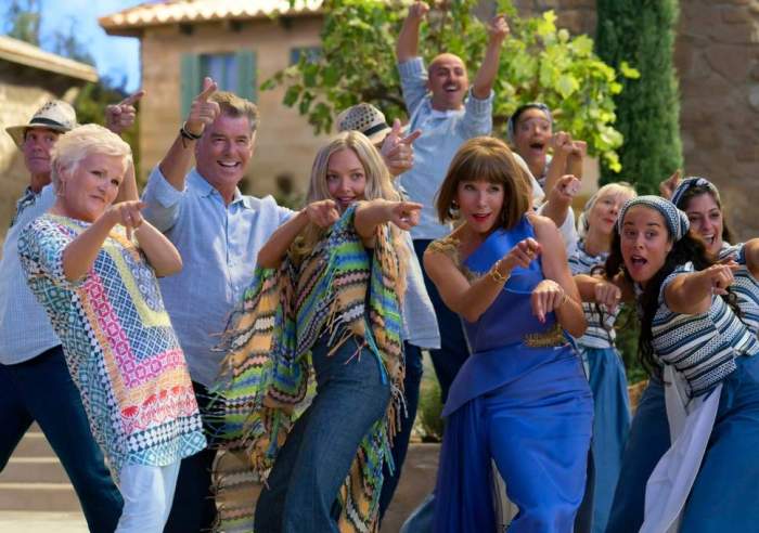 4mamma-mia-cast-322