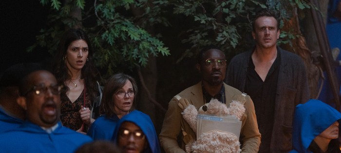 dispatches-from-elsewhere-simone-eve-lindley-janice-sally-field-fredwynn-andre-benjamin-3000-peter-jason-segel-season-1-episode-7-1600x720