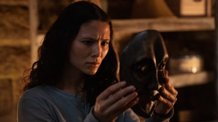 MV5BYzEwZWVmMzctZGRjNy00MjU3LWIwODYtNWEzMWY2YzQ0OGFmXkEyXkFqcGdeQWRvb2xpbmhk._V1_